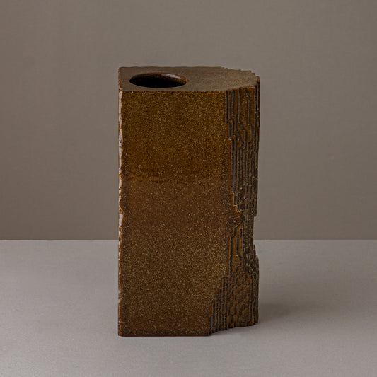 Voxel Block Vase / Iron Brown