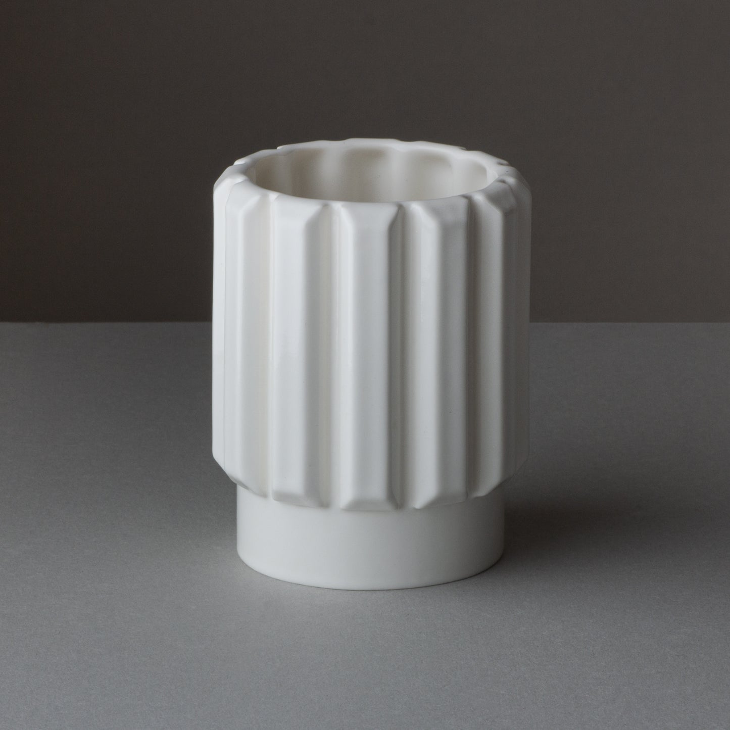 Tube / Glossy White