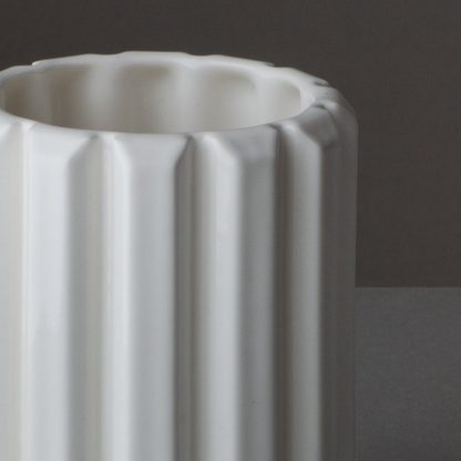 Tube / Glossy White