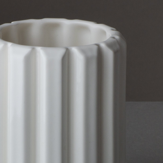 Tube / Glossy White
