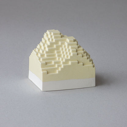 Voxel Piece (L) / White clay × Yellow
