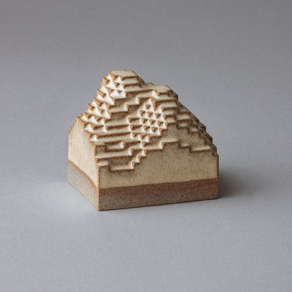 Voxel Piece (L) / Brown clay × Latte Brown
