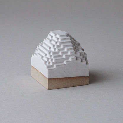 Voxel Piece (S) / Brown clay × White