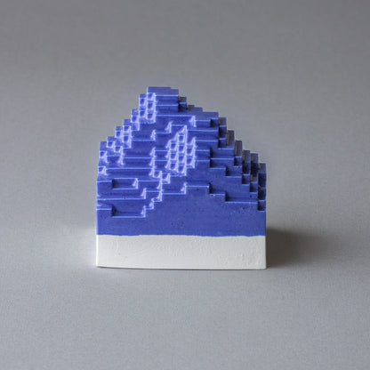 Voxel Piece (L) / White clay × Blue