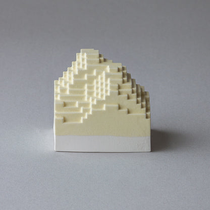 Voxel Piece (L) / White clay × Yellow