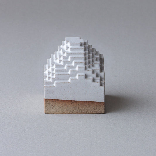 Voxel Piece (S) / Brown clay × White
