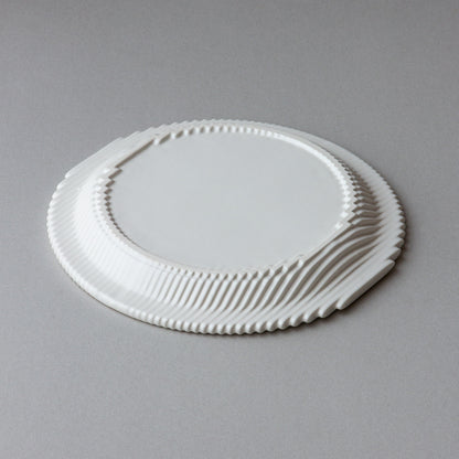 Layer Dish / White
