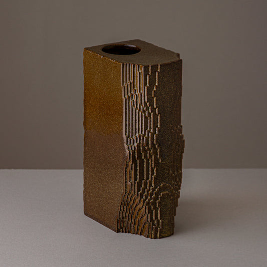 Voxel Block Vase / Iron Brown