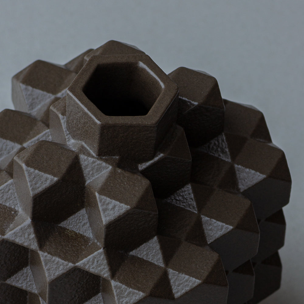 Vase Polygon middle / Brown